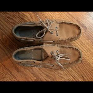 Women’s Sperrys size 7.5